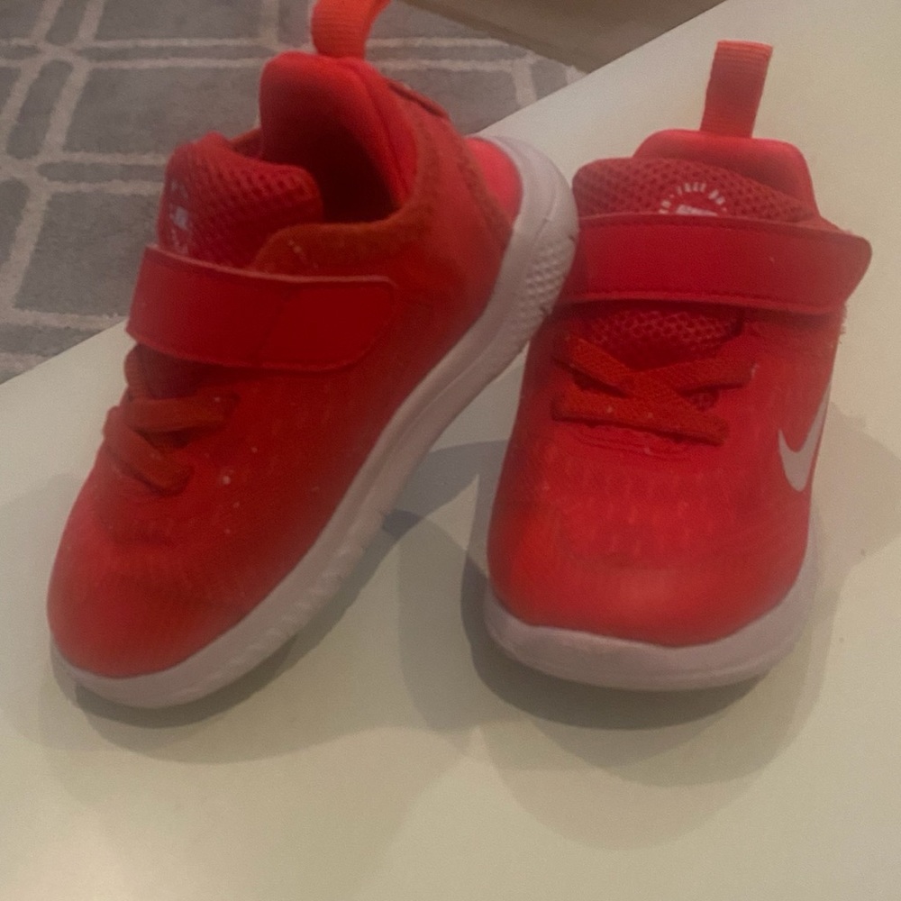 Nike toddler shoes